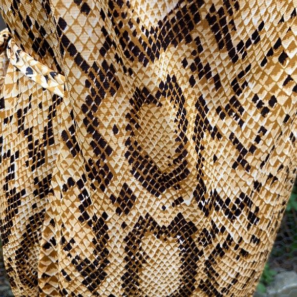 Vintage dress or lounger size small - Picture 9 of 9